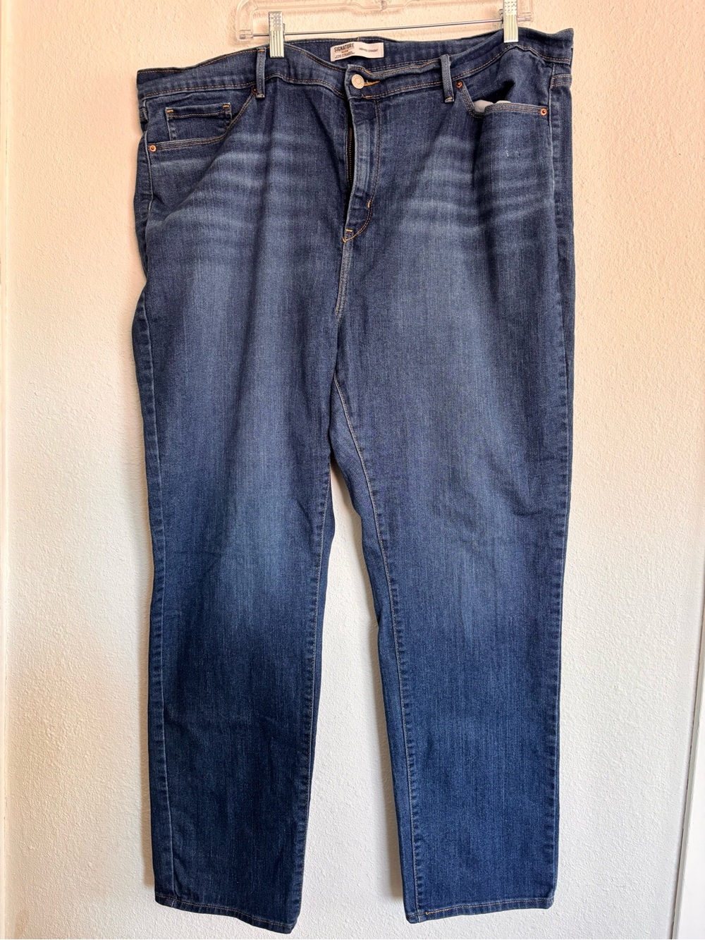 Signature by Levi Strauss High-Rise Straight Jeans | Women’s 22M (36x32)